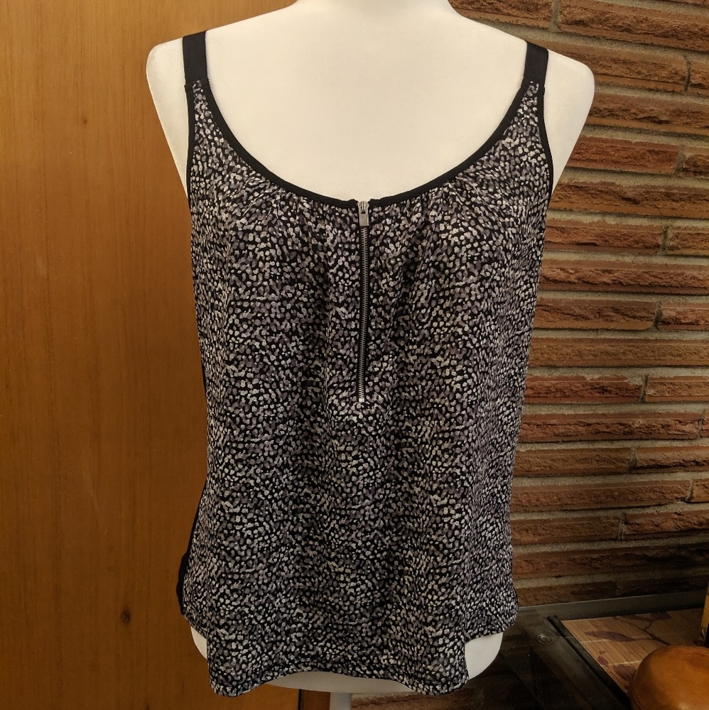 Express Half-Zip Sleeveless Top Sz. M